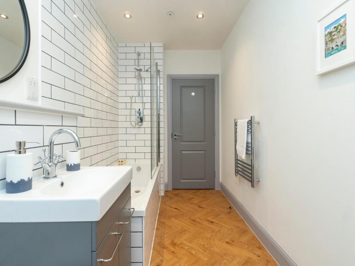 Pass The Keys Stunning 2 Bed Retreat In The Heart Of Bath Apartment Exterior foto