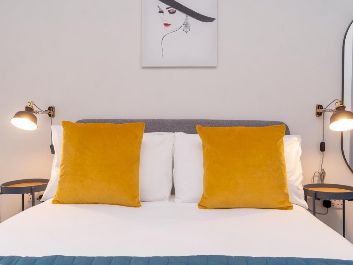 Pass The Keys Stunning 2 Bed Retreat In The Heart Of Bath Apartment Exterior foto