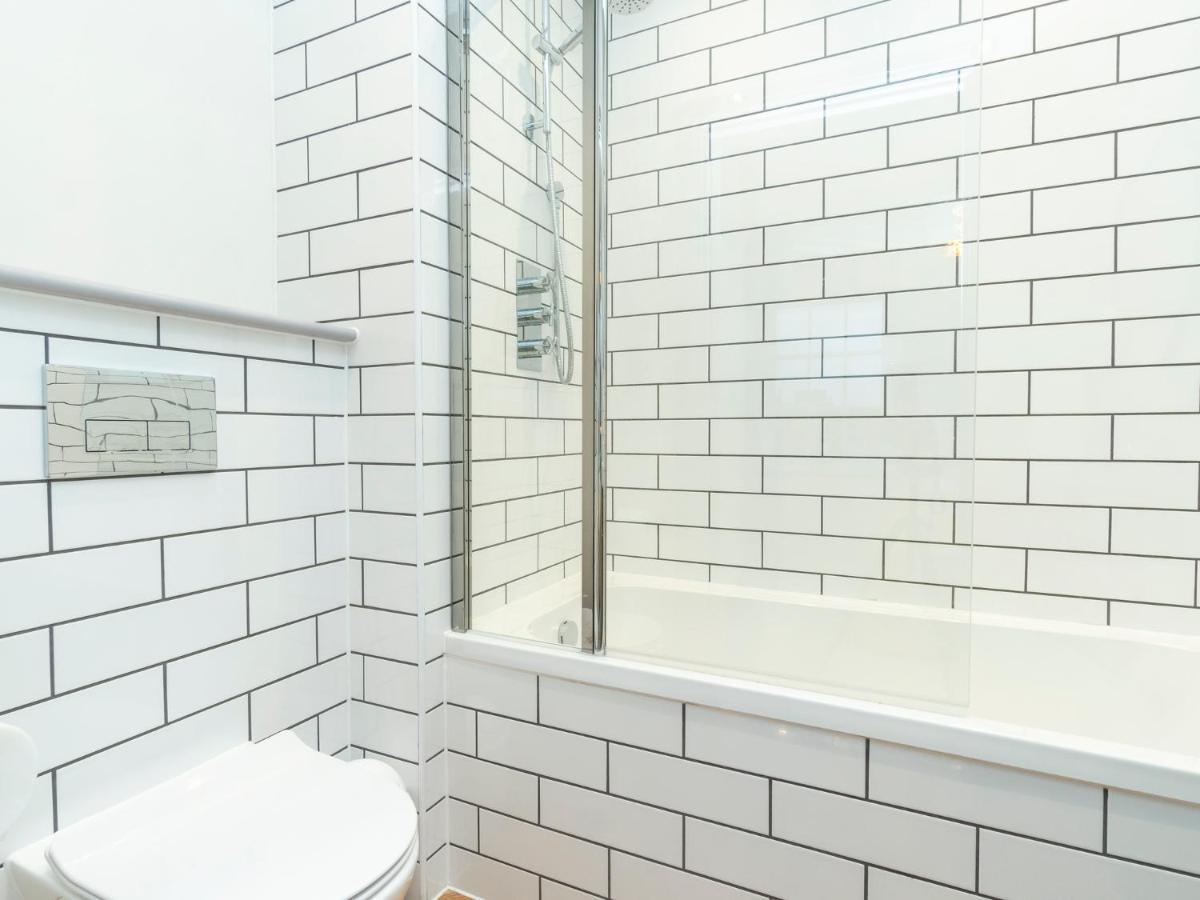Pass The Keys Stunning 2 Bed Retreat In The Heart Of Bath Apartment Exterior foto